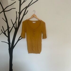 To The Max vintage style deep gold knit top